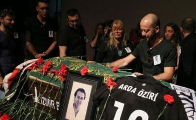 Oyuncu Arda Öziri son yolculuğuna uğurlandı