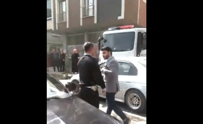 Polise tokat atan zanlı galerici çıktı
