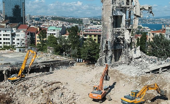 AKM’nin yıkımı tamamlandı