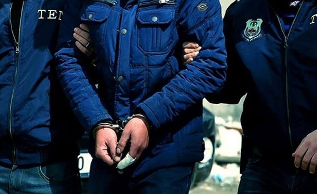 Adana'da FETÖ'nün hijyen evlerine baskın: 25 gözaltı