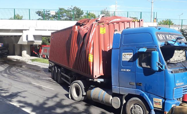 Bakırköy sahil yolunda TIR faciası…