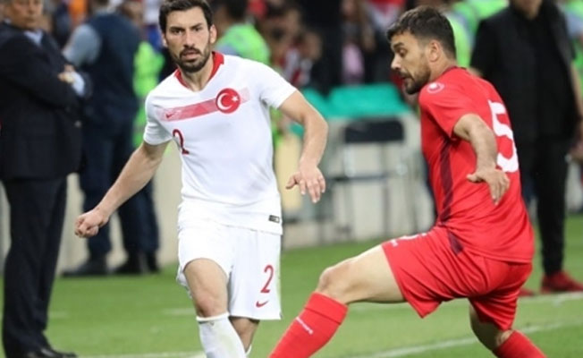 İşte Tunuslu futbolculardan oruç açma taktiği