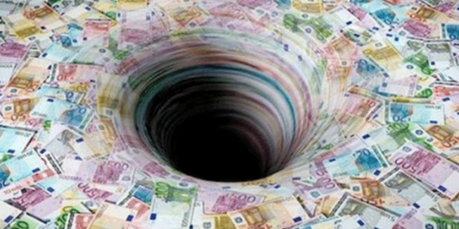 Bütçedeki delik büyüyor...