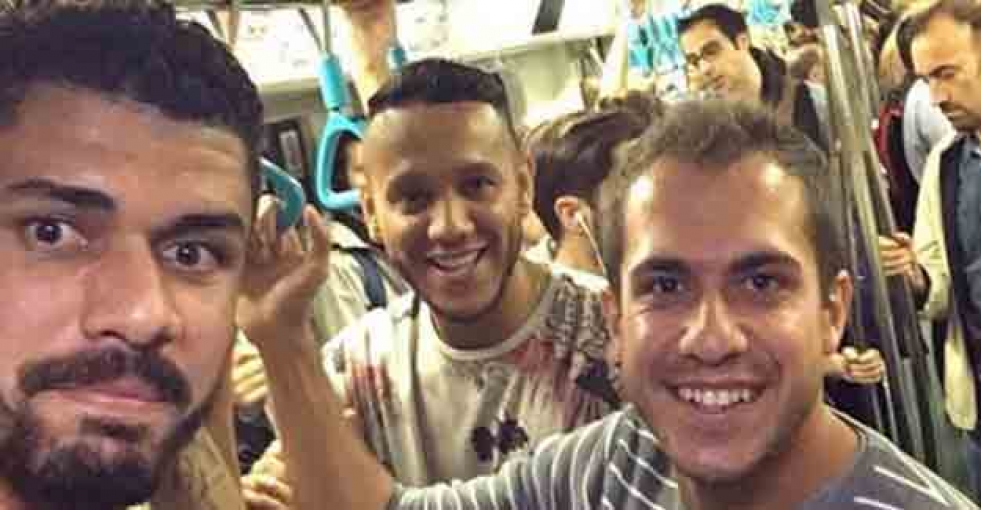 Fenerbahçeli futbolcular Marmaray'ı kullandı