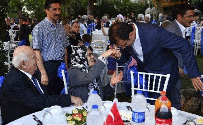 Şehit aileleri ve gaziler Beylikdüzü'nde iftarda buluştu