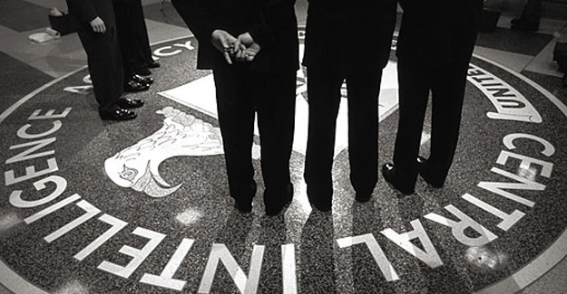 ABD'li senatör: John Kerry ve CIA, El Kaide ile aynı safta