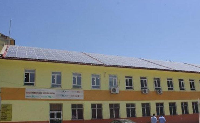 Muş'taki bu lise, kendi elektriğini üretiyor