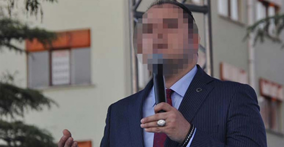 'O Ses Türkiye' yarı finalisti FETÖ'den açığa alındı