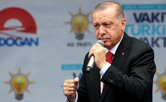 Erdoğan için şok karar! Afişleri toplatıldı…