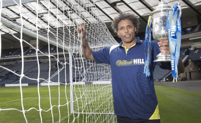Pierre van Hooijdonk’tan Fenerbahçe ve Cocu açıklaması