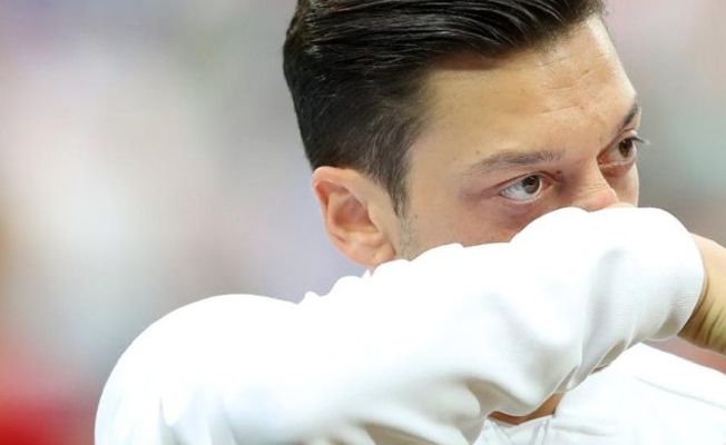 Alman efsaneden Mesut Özil'e destek