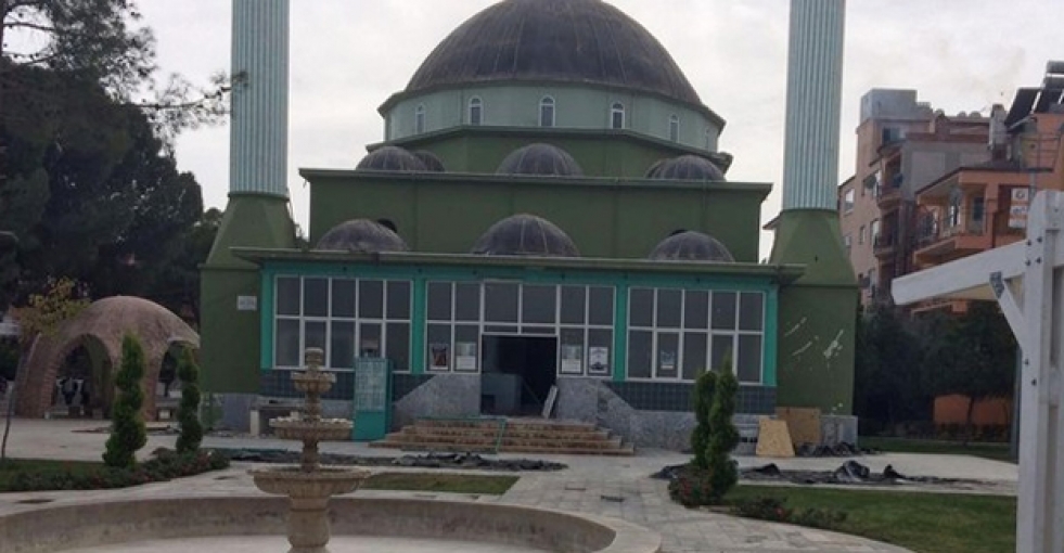 Yıllarca kıblesi yanlış camida namaz kıldılar