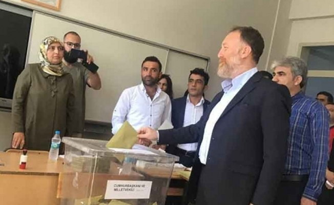 HDP'li Temelli sandık başında: Bugün güzel bir gün, umut dolu bir gün