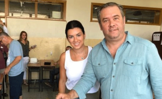 Piriştina, oyunu eşiyle birlikte kullandı