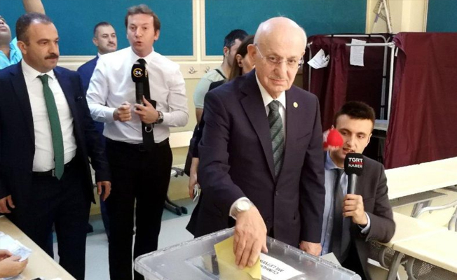 TBMM Başkanı Kahraman’ın oy kullandığı sandıktaki sonuçlar belli oldu