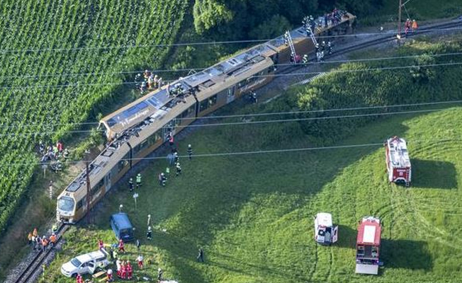 Avusturya'da tren kazası! Çok sayıda yaralı var!