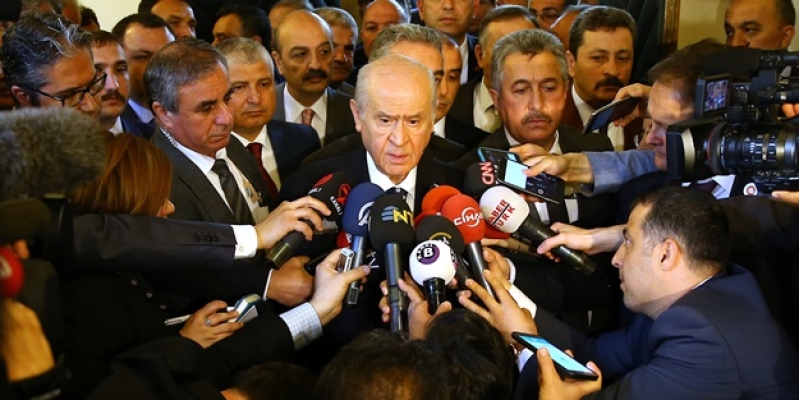 Yazarlardan Bahçeli’ye sert tepki