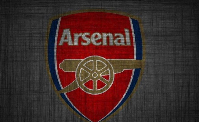 Arsenal 12 futbolcuyla yolları ayırdı