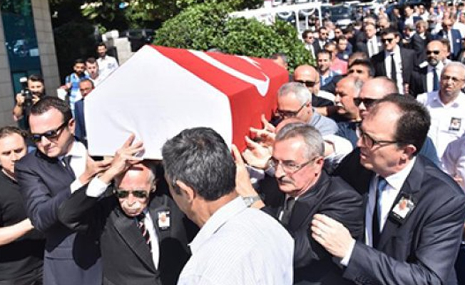 Ünlü iş adamı son yolculuğuna uğurlanıyor
