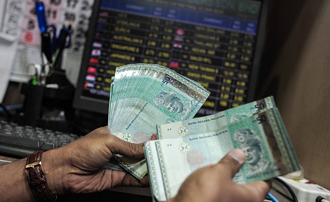 Yolsuzluk soruşturması: 900'den fazla banka hesabı donduruldu