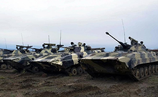 Azerbaycan ordusu geniş kapsamlı tatbikata başladı