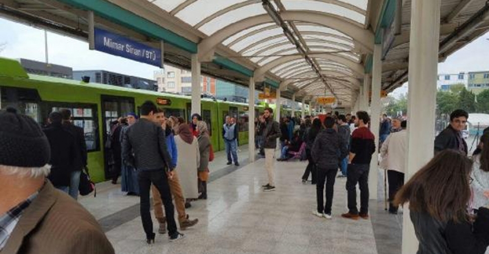 AKP'li belediyeden toplu ulaşıma zam