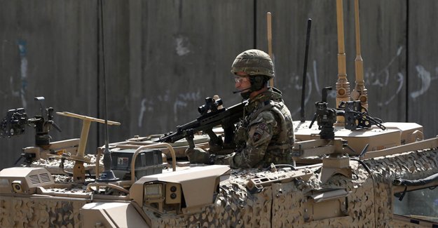 Afganistan'da 2 NATO askeri öldürüldü