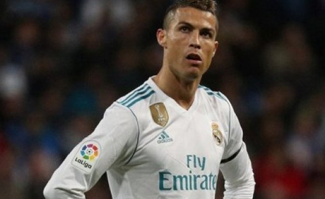 Ronaldo imza mı attı?