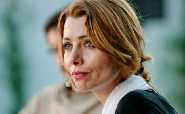 Elif Şafak'tan o soruşturmaya sert tepki