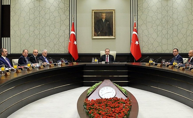 Kabinede yer almayacak bakanlardan ilk açıklama!