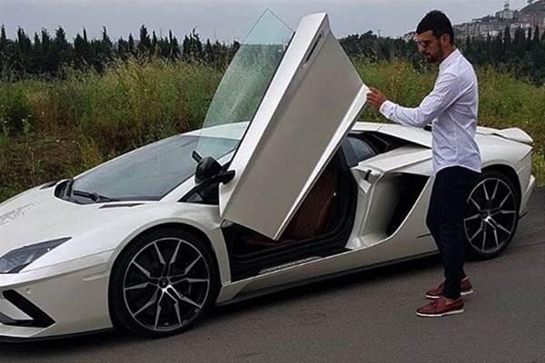 Lamborghini eleştirilerine yanıt verdi: ‘Linç girişimi ile karşı karşıyayım’