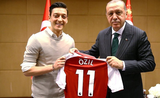 Baba Özil: Mesut'un yerinde olsam milli takımdan ayrılırım