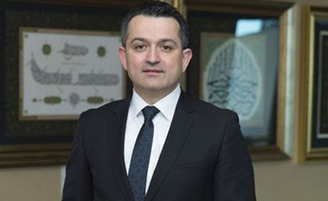 Eski başbakan yardımcısının oğlu bakan oldu