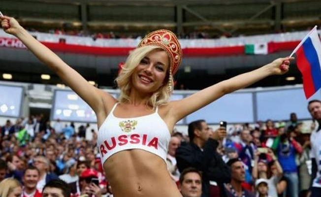 FIFA'dan 'güzel kadın' uyarısı