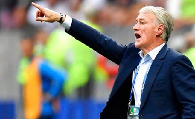 Didier Deschamps, hem Fransa hem de dünya tarihine geçti
