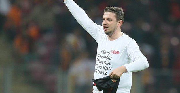 Arena'da şok! Sahaya taraftar girdi