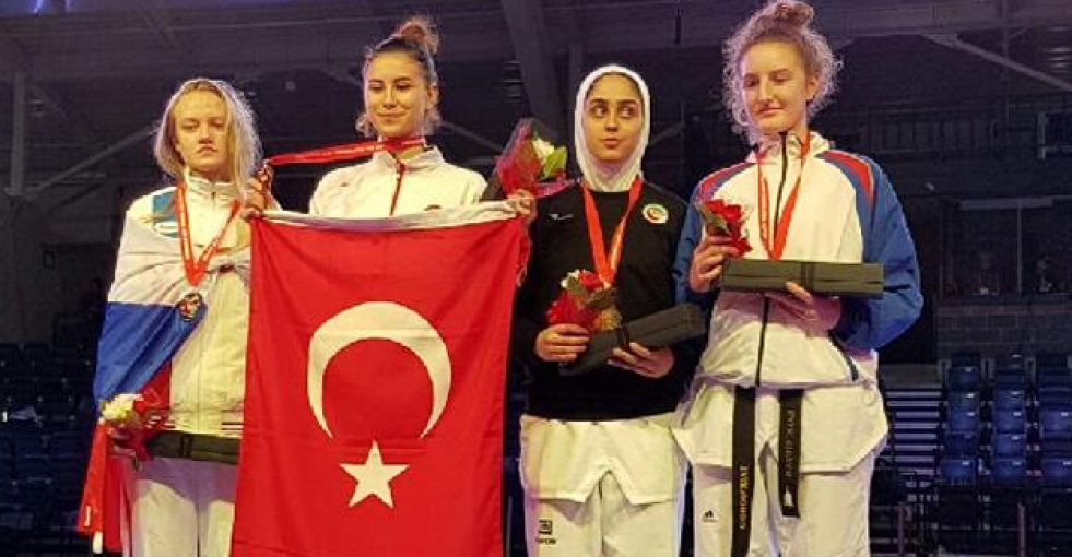 Milli tekvandocu Şeyma Nur Söğüt dünya şampiyonu oldu