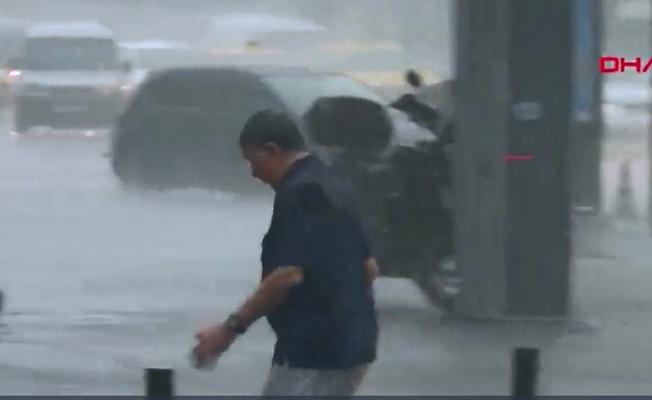 İstanbullular dikkat! Meteoroloji uyarmıştı... Az önce başladı