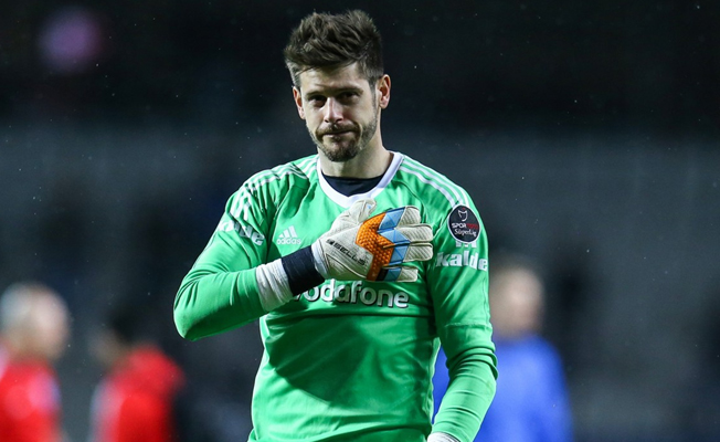 Beşiktaş'ın file bekçisi Fabri, Premier Lig yolcusu