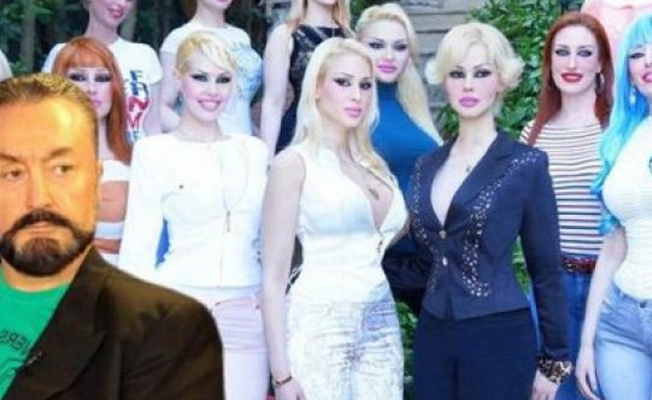 Kan donduran ayrıntı! Kediciklere o haptan vermişler