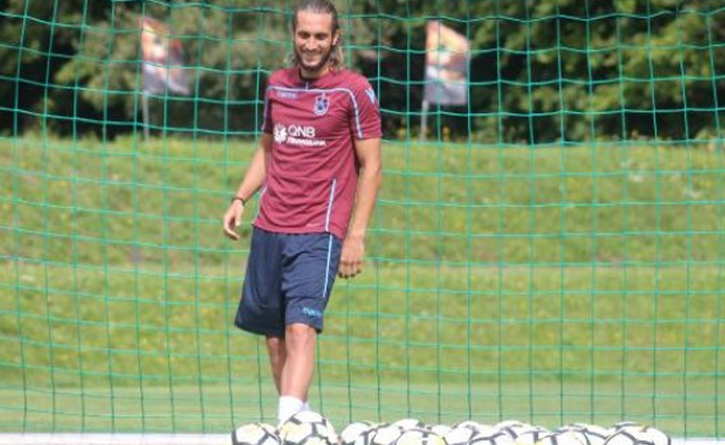 Yusuf Yazıcı: Tekliflerin gelmesi gurur verici