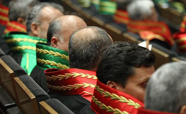 Binlerce hakim ve savcının yeri değişti