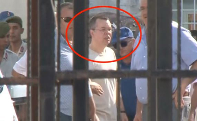 CHP'li Özkoç: Rahip Brunson, ABD Başkanı istedi diye serbest bırakılıyor