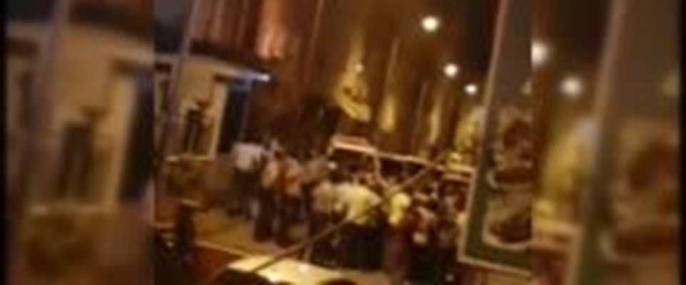 Kız çocuklarını taciz eden adam darbedildi