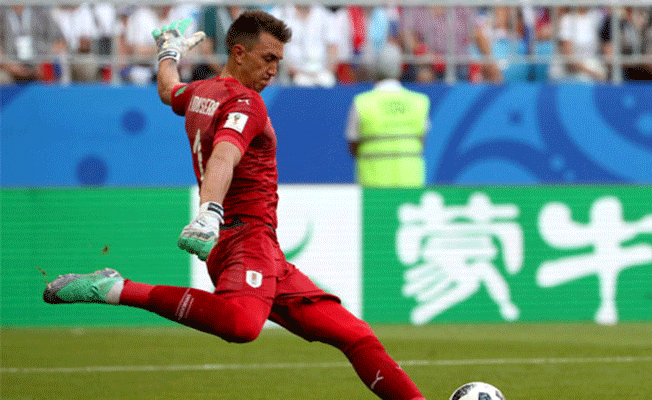 Napoli, Fernando Muslera'yı transfer listesine aldı