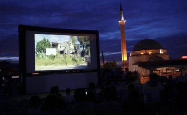 Kosova'da 17. Uluslararası Dokufest Film ve Belgesel Festivali başladı