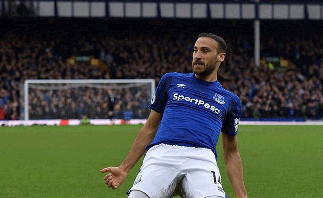 'Cenk Tosun'u Olympiakos'tan transfer ettik'