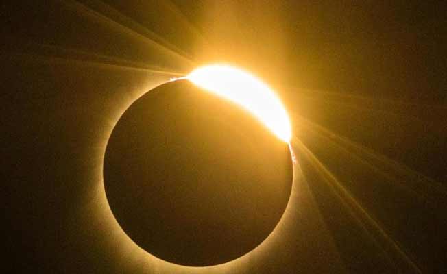 11 Ağustos 2018 Güneş Tutulması hangi burcu nasıl etkileyecek?