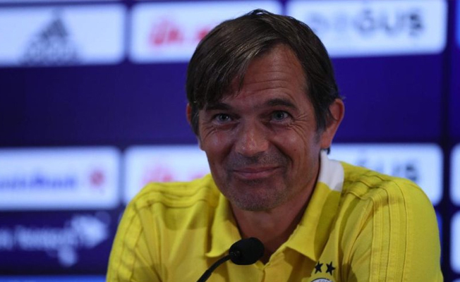 Fenerbahçe’de Phillip Cocu Benfica maçı öncesi konuştu