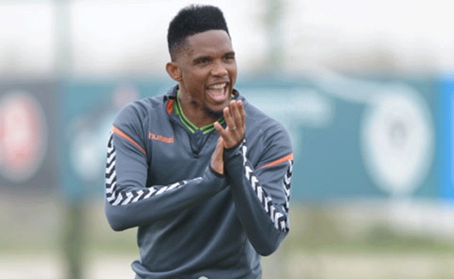 Samuel Eto, ters köşe yaptı!